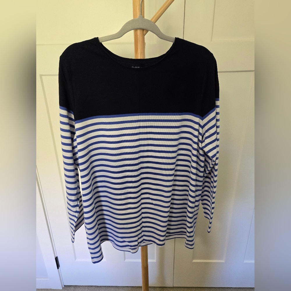 Croft & Barrow Black and Blue Striped Long Sleeve Tee